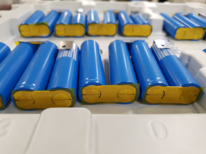 Identifying Choices in Battery Insulation Material Electrolock